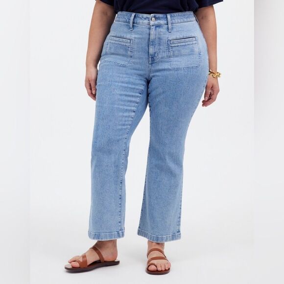 Madewell Plus Curvy Kick Out Crop Jeans in Penman Wash: Patch Pocket Edition 18w - Picture 1 of 13